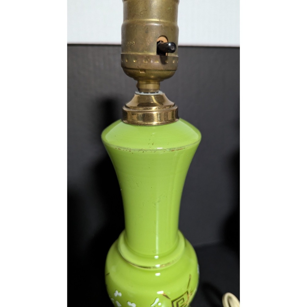Vintage 1950's Working Pair of Hand Painted Green Glass & Brass Table Lamps - Picture 10 of 16